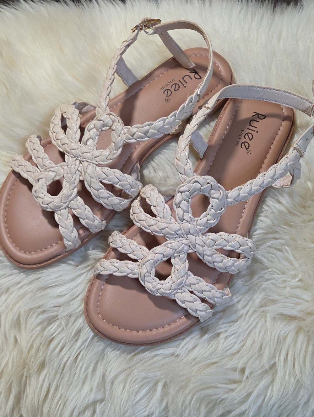 Ruiee White Braided Floral Sandals 8.5 XW Extra Wide Ankle Strap